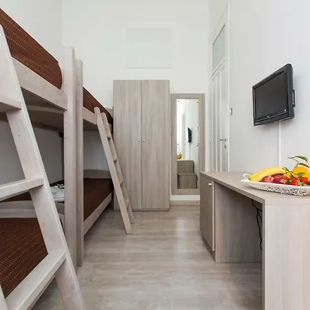 Aremi Bed & Breakfast